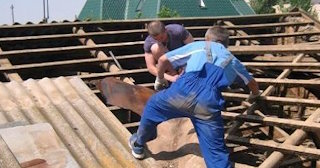 Демонтаж крыши в Медногорске - стоимость работ от 720 рублей за м2