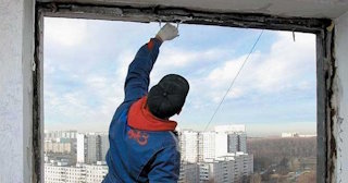 Демонтаж остекления балкона в Медногорске - цена от 566 руб. - Сварной-Мдн