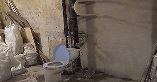 Демонтаж сантехкабины в панельном доме - цена от 1029 рублей | Сварной-Мдн